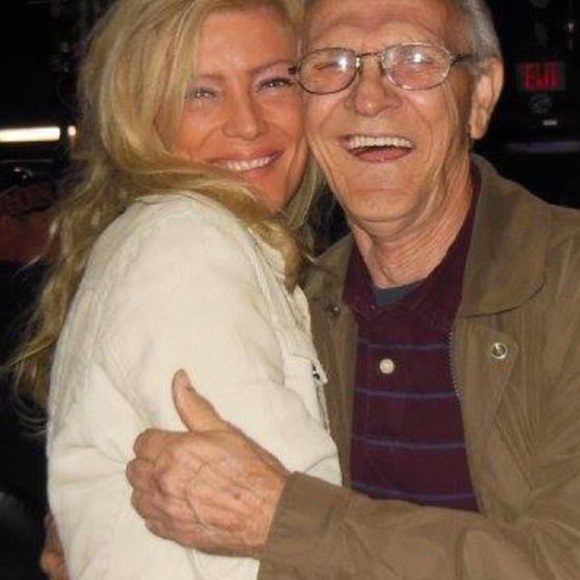 Meet your Posher, Beth - Picture 8 of 9